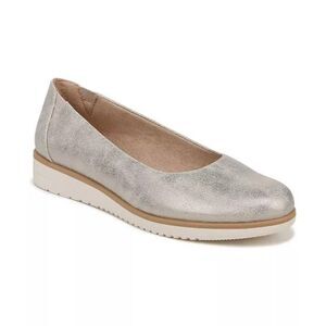 SOUL Naturalizer Metallic Silver Leather Flats - Women’s 8.5